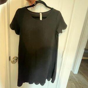 Black, Vanilla Bay, Scalloped dress